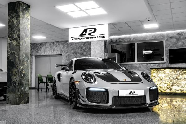 Porsche 911 GT2 RS